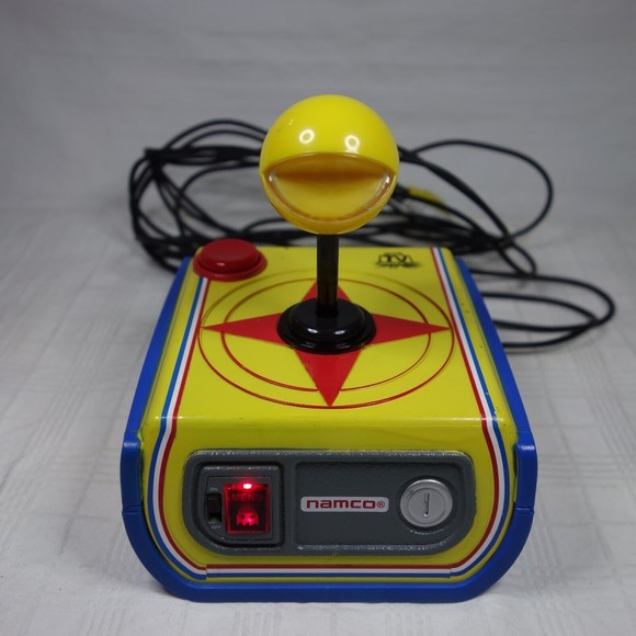 Super Pac-Man Jakks Pacific Namco 2006 Plug N' Play TV Game w/ 4 Games - WORKS - Picture 2 of 11